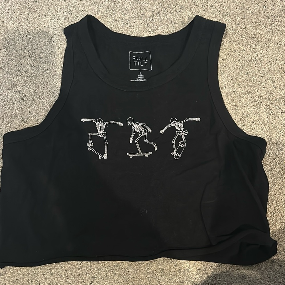 tilly’s black graphic tank top, cropped, size large